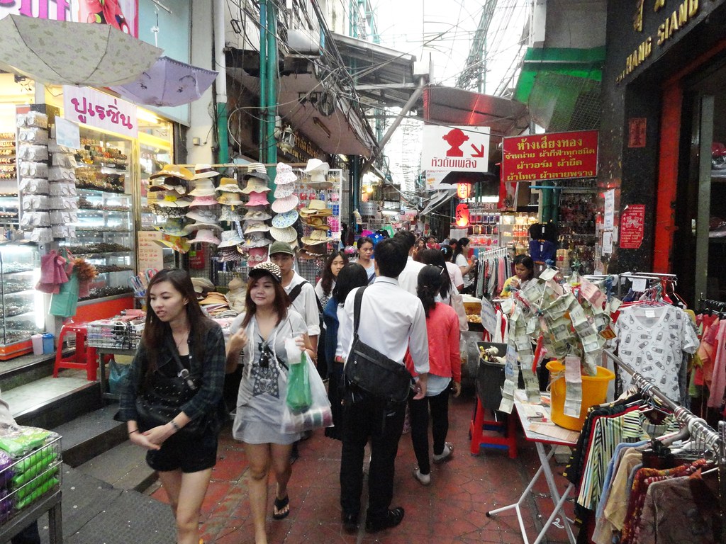 Sampeng Lane Market