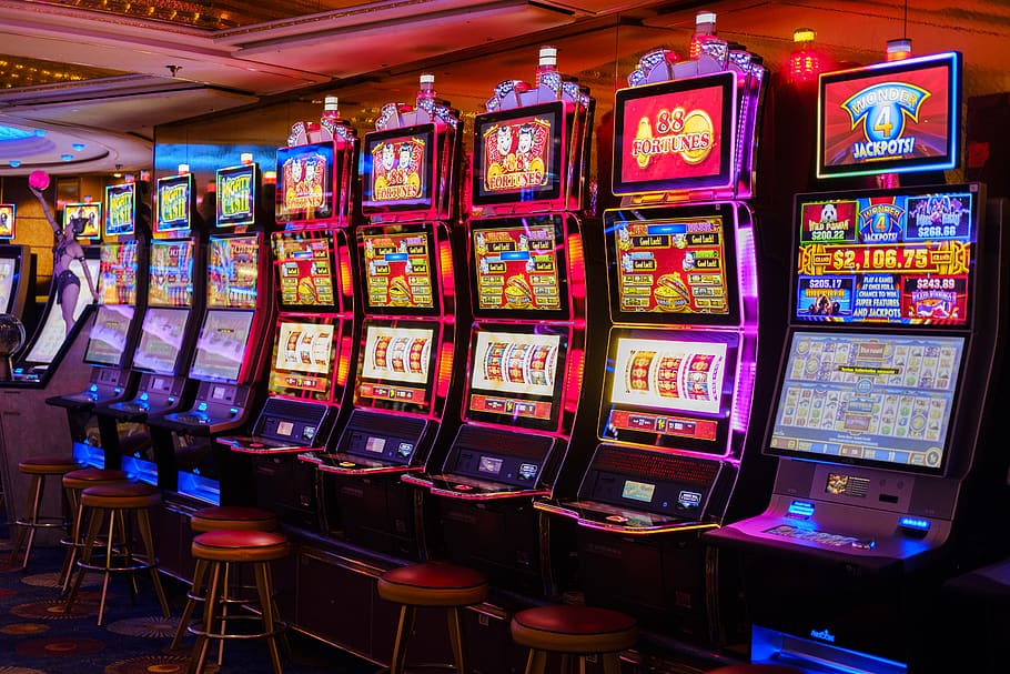 casino-arcade-slot-machines-machines-gambling