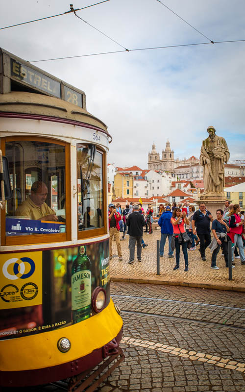 what to do during a layover in lisbon portugal | tram 28