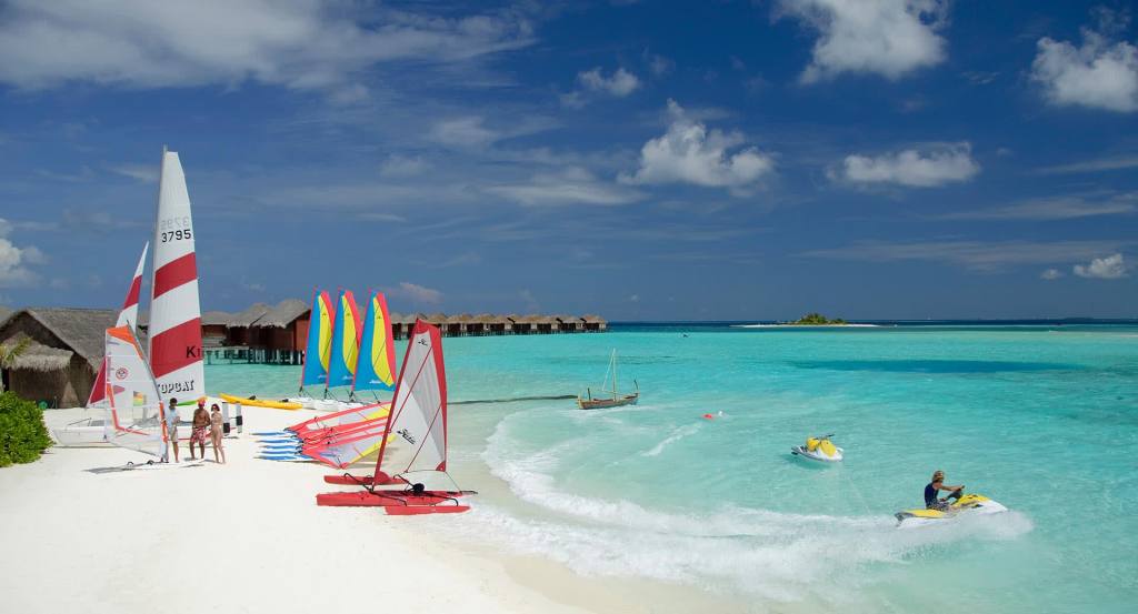 Maldives-best-romantic-destinations-for-valentine’s-vacation-2022
