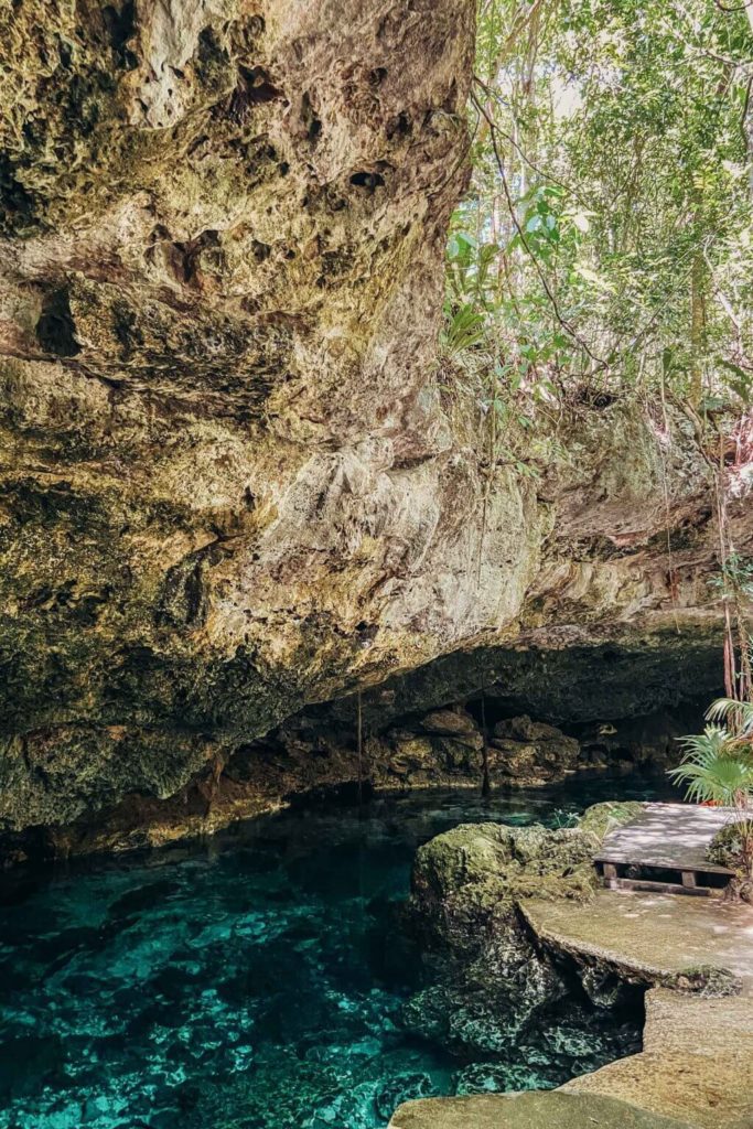 Review cenote diving in Yucatán Peninsula Mexico 2022