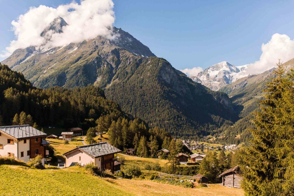 Switzerland mountain road trip itinerary