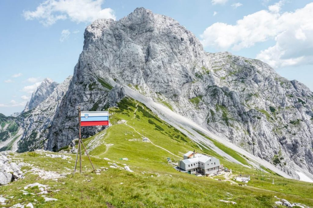 Kamniška koča na Kamniškem sedlu, Hiking Kamnik-Savinja Alps, Slovenia | Moon & Honey Travel