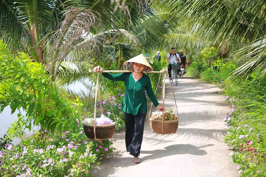 green solo journey across vietnam