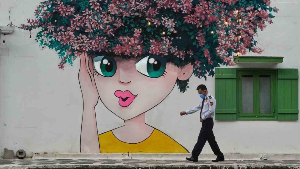 Daily life in Vietnam gets colorful