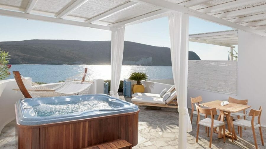 https://travelyourway.net/wp-content/uploads/2022/09/13-stunning-luxury-hotels-in-milos-for-a-relaxing-holiday.com