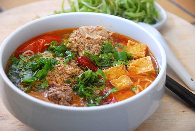Vietnamese noodle dishes