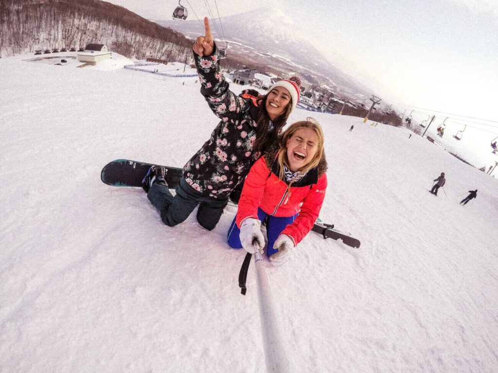 skiing in niseko japan