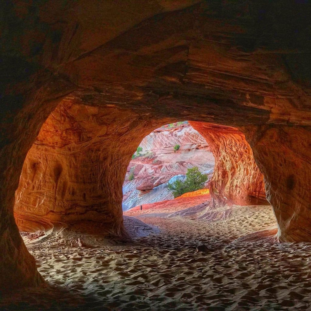Moqui Caverns