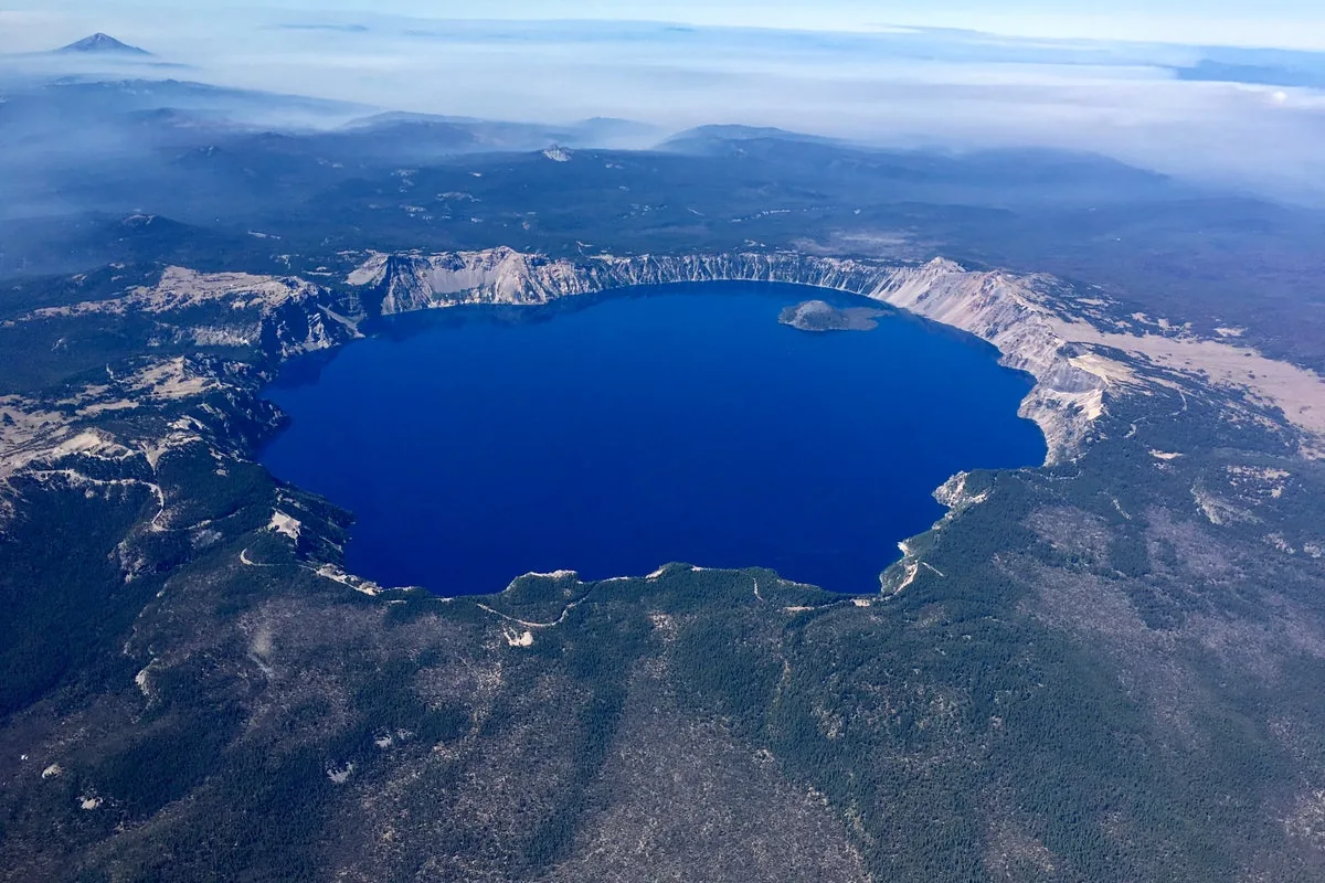 10 Natural Spectacles Across the United States, From Grand Canyon Storms to White Sands Dunes and Alaskaโs Towering Peaks