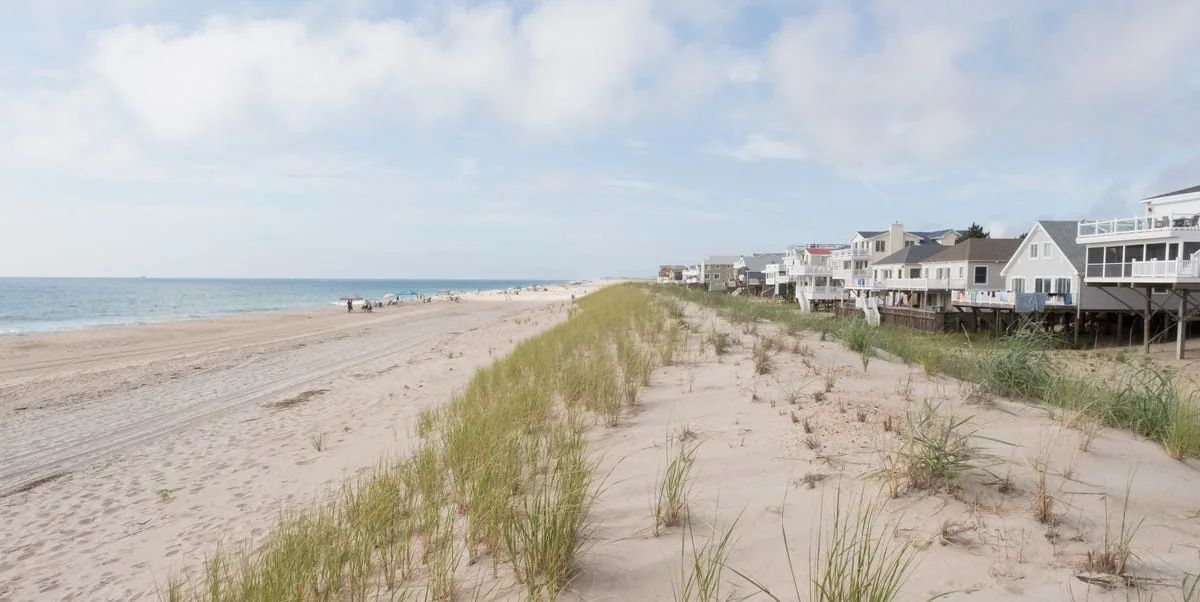 These 20 Affordable U.S. Beach Towns Offer Year-Round Vacation Vibes With Boardwalks, Festivals, and Home Values Below Many Coastal Hotspots